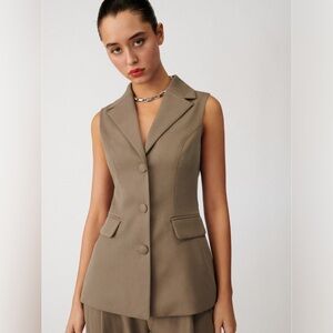 Reformation Billie Vest XS